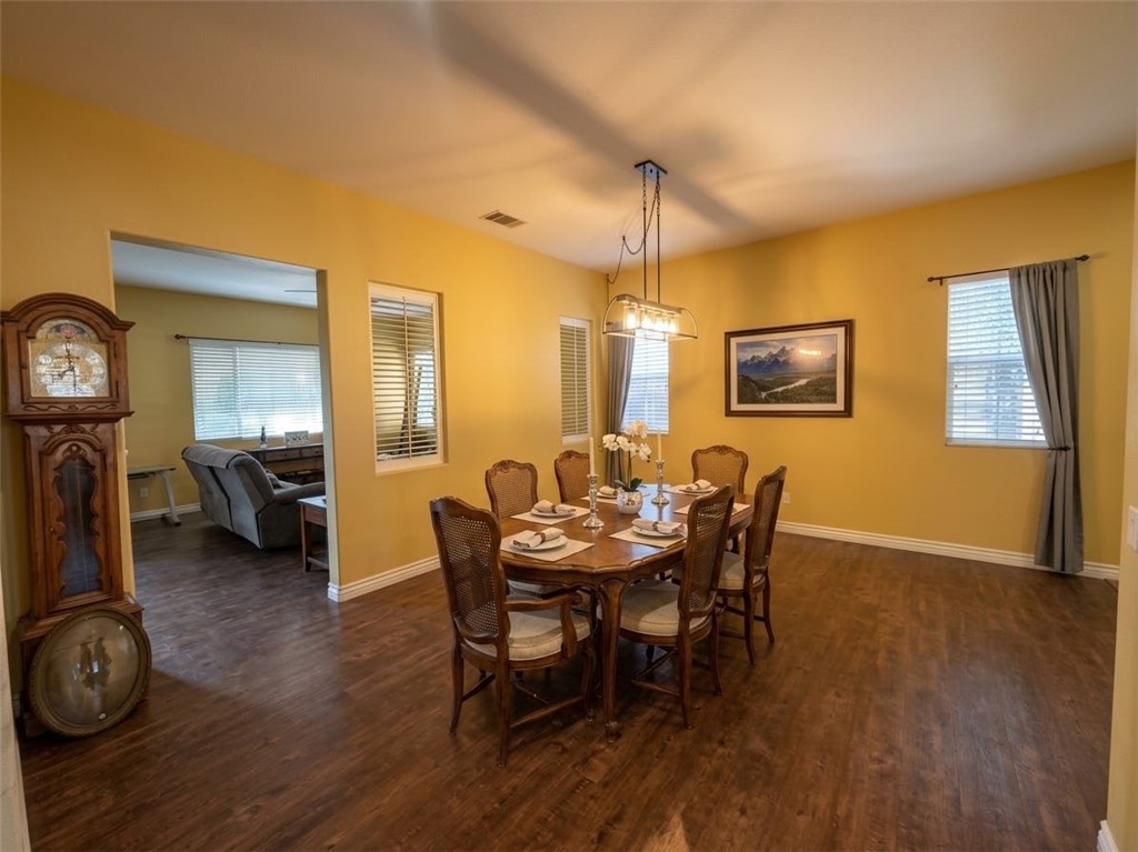 8659 Barnwood Lane Riverside, CA 92508 - Photo 5 of 26 Used AI to clean up photo