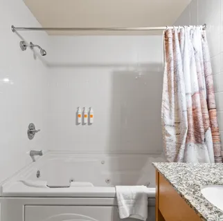 $116,900 | 7020 Grand Geneva Way, Unit 209, Lake Geneva, WI 53147