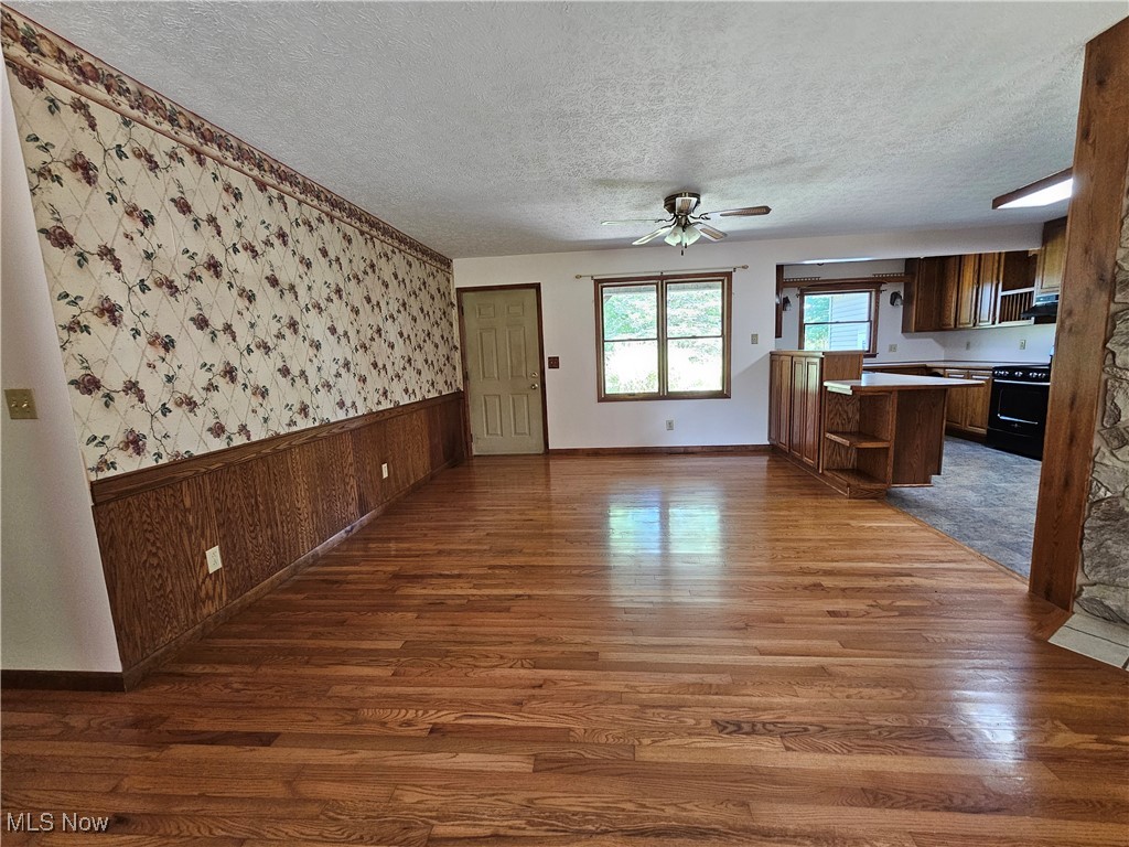 24192 Quarry Road Wellington, OH 44090 - Photo 11 of 28 Gallery Image 11