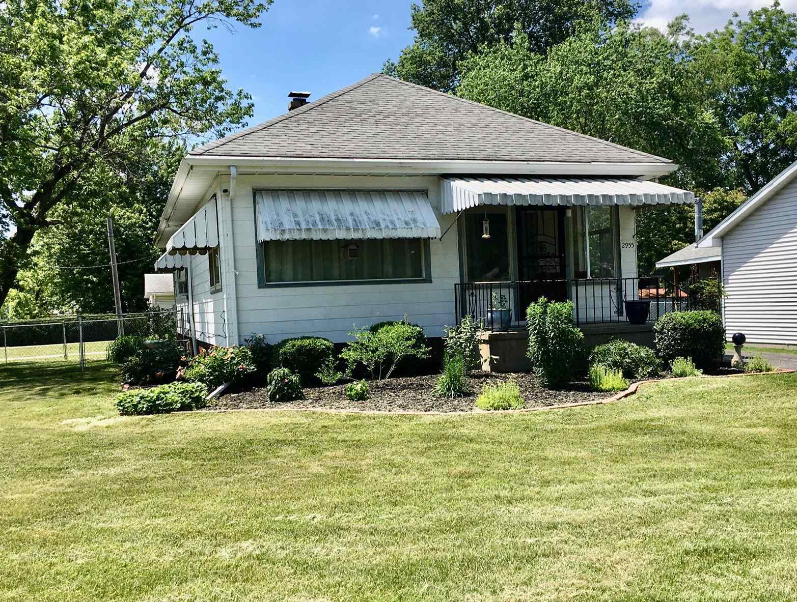 2955 South 4th Street Springfield, IL 62703 - Photo 1 of 16