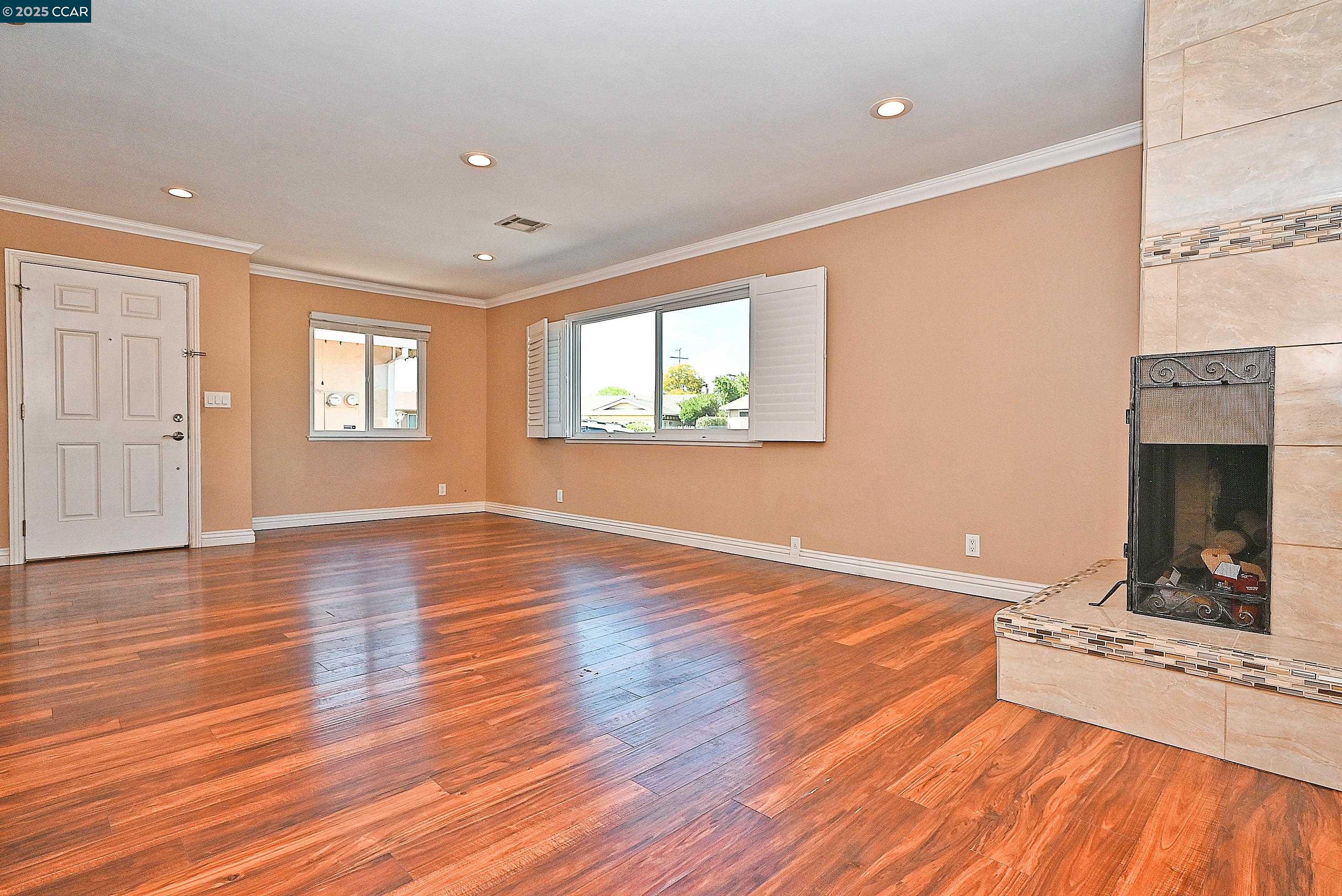 4636 West Rishell Court, Unit 1 Concord, CA 94521 - Photo 5 of 28