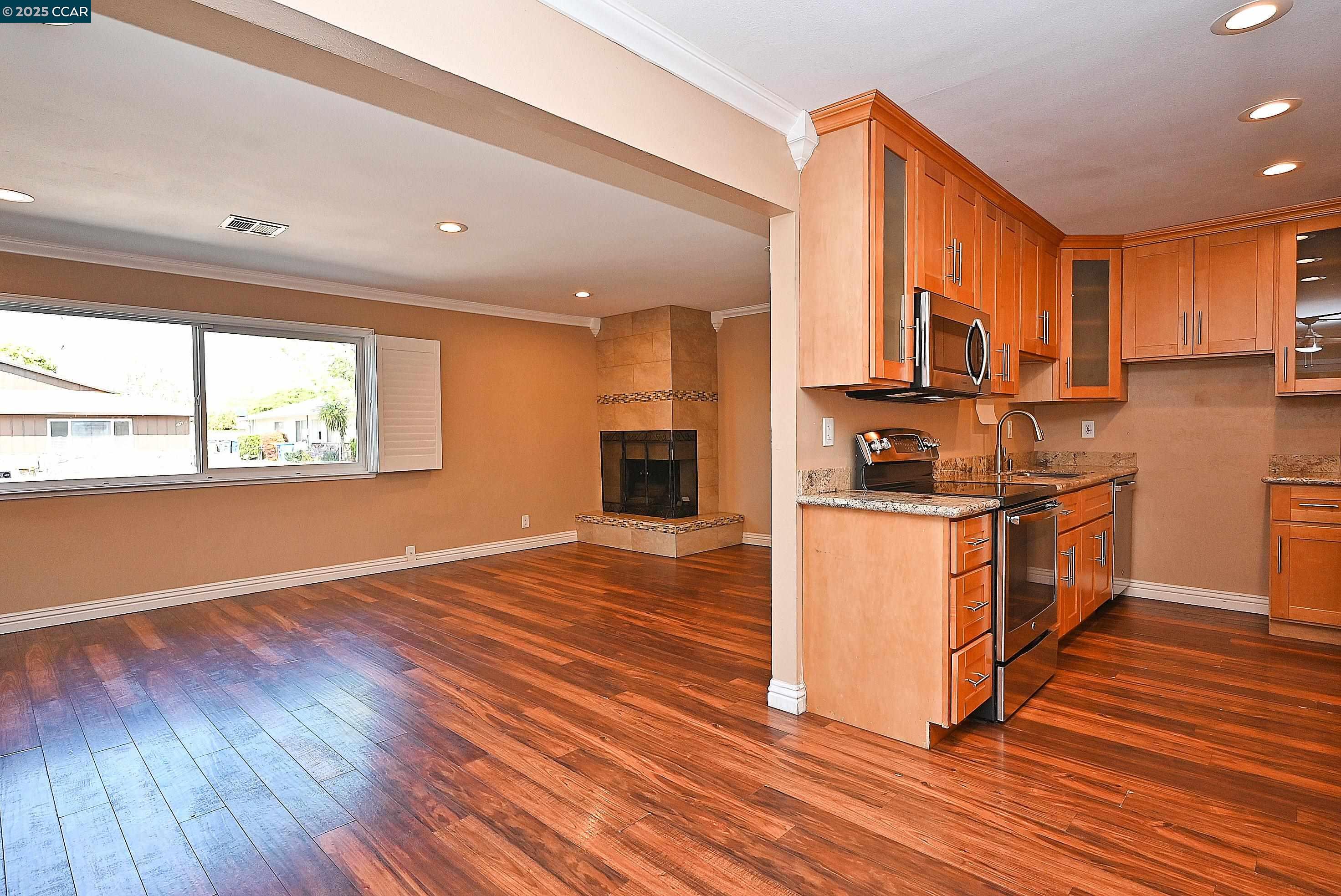 4636 West Rishell Court, Unit 1 Concord, CA 94521 - Photo 7 of 28