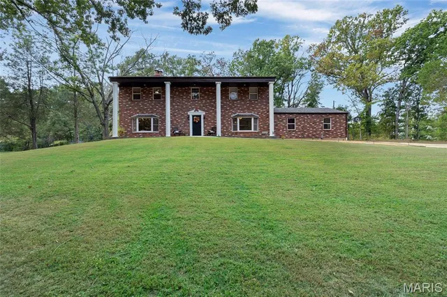 $595,000 | 8995 Bammann Place, Dittmer, MO 63023