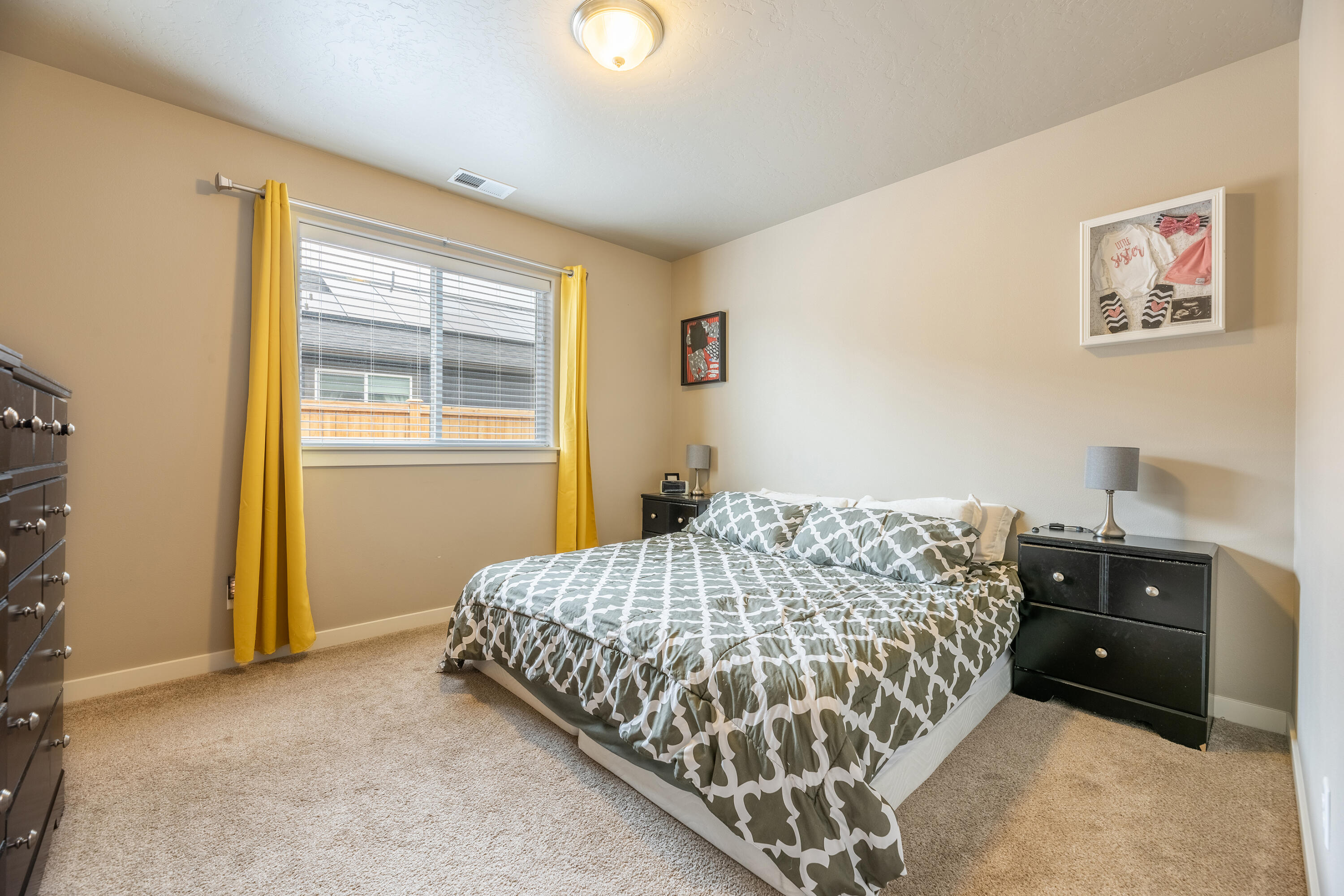 20701 Kilbourne Loop Bend, OR 97701 - Photo 23 of 37 Primary Bedroom