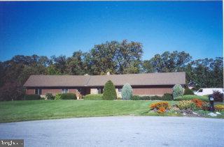 5 Briar Crest Manor Lititz, PA 17543 - Photo 1 of 10 Gallery Image 1