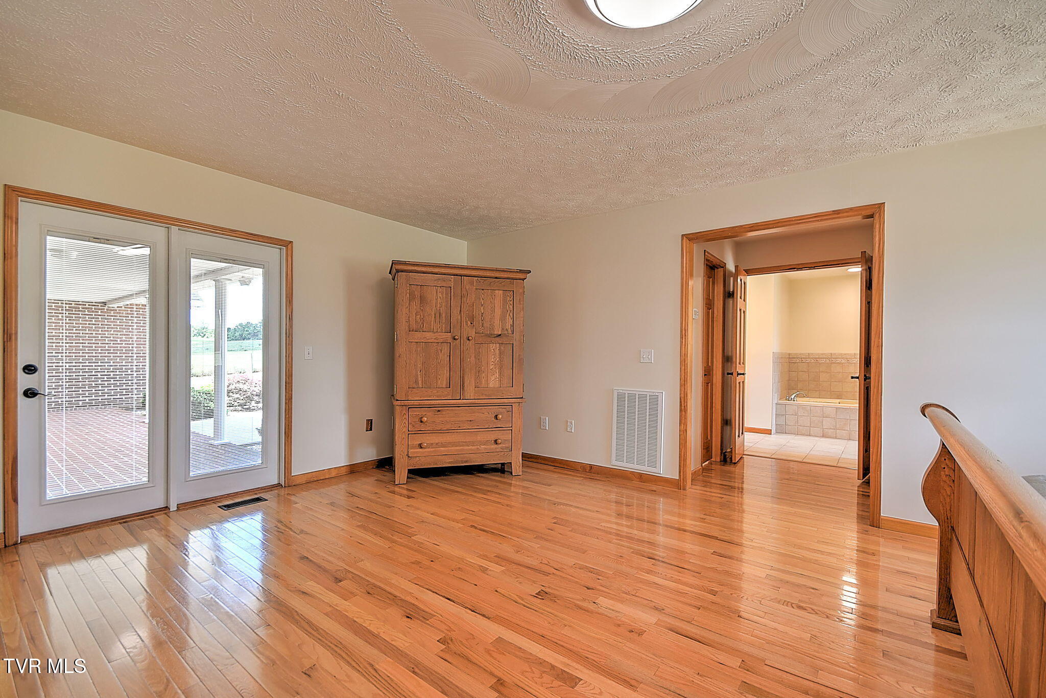 18137 Old Jonesboro Road Bristol, VA 24202 - Photo 35 of 90 62-web-or-mls-18137 Old Joboro GUnit-63