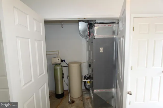 a view of walk in closet