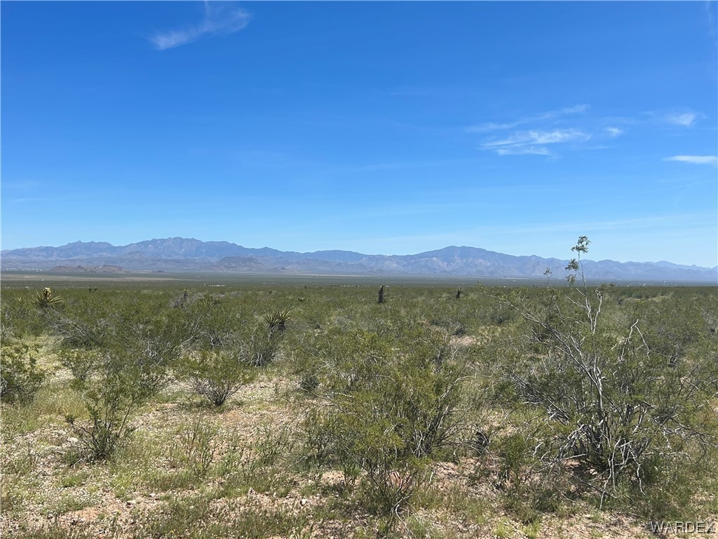 3321 South Alexandrite Road Golden Valley, AZ 86413 - Photo 5 of 7 a view of lake and mountain