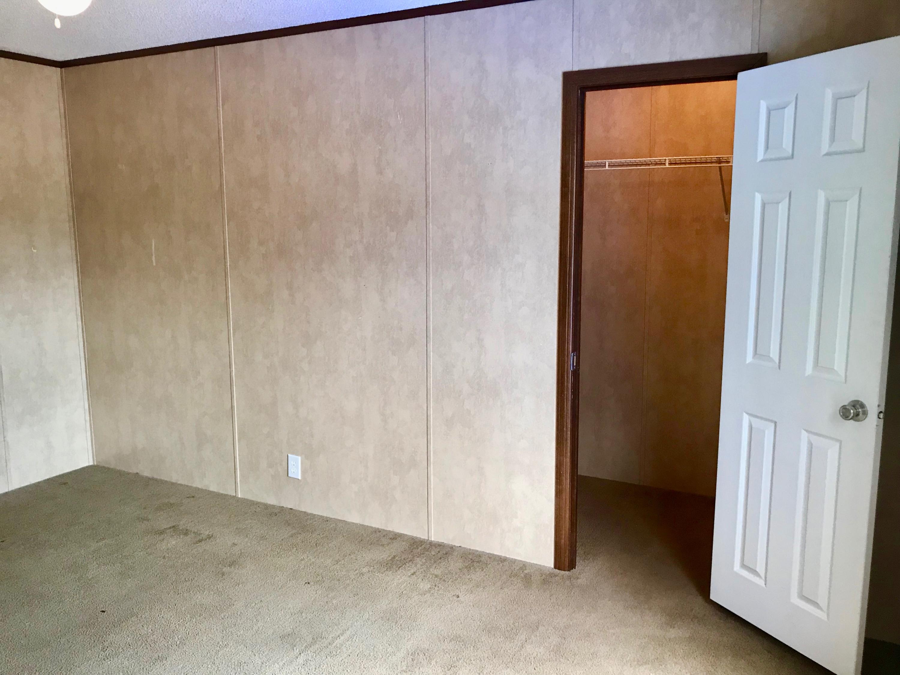 9840 American Farms Road Milton, FL 32583 - Photo 26 of 42 a view of a small room