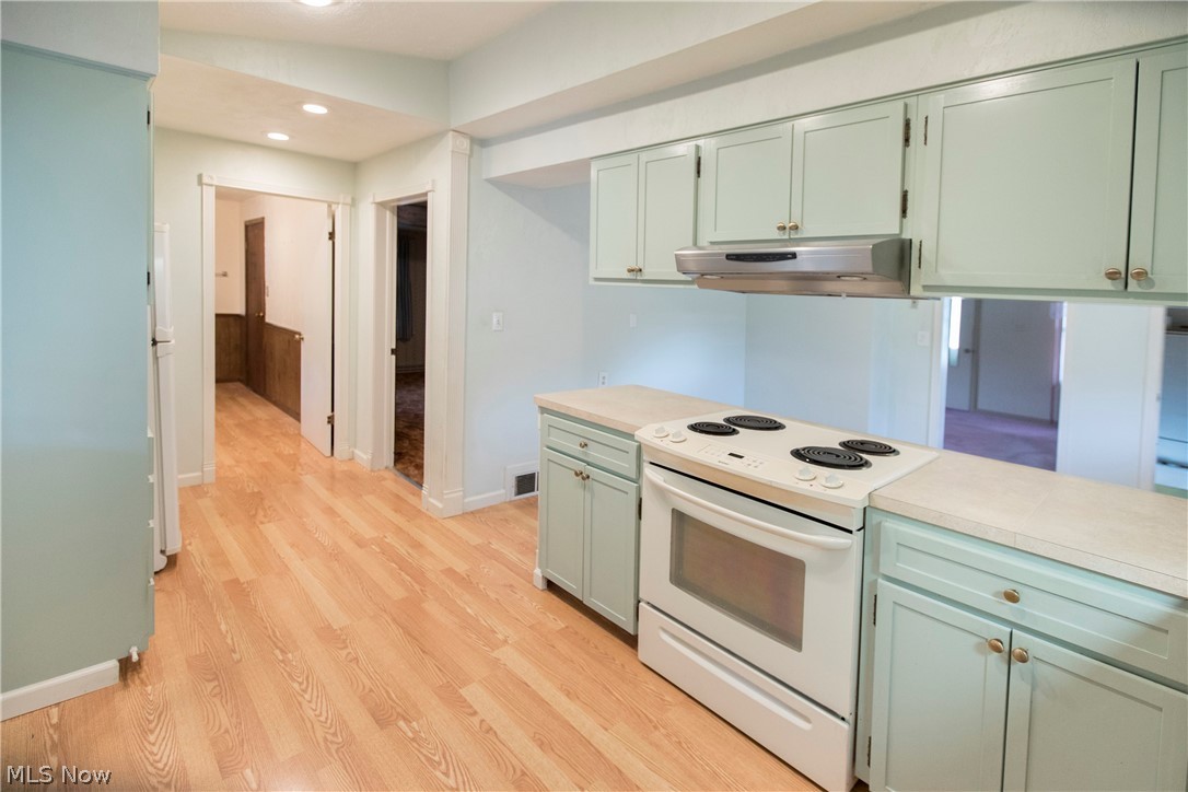 7328 Broadview Road Cleveland, OH 44134 - Photo 12 of 31