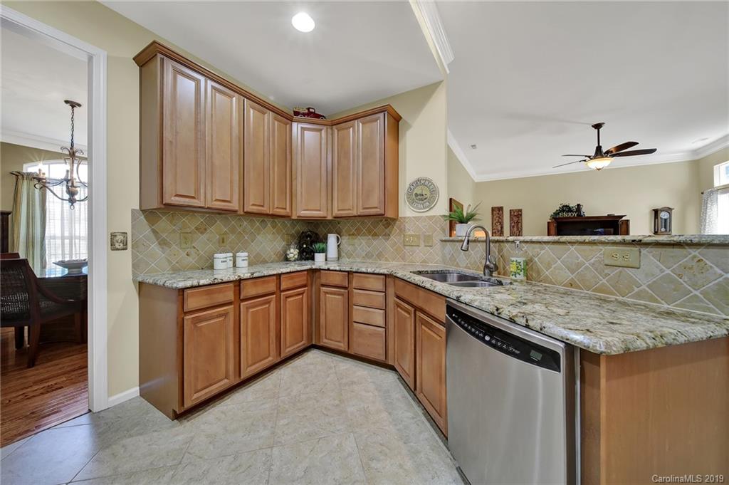 320 Chorus Road Fort Mill, SC 29715 - Photo 6 of 40 Gallery Image 6