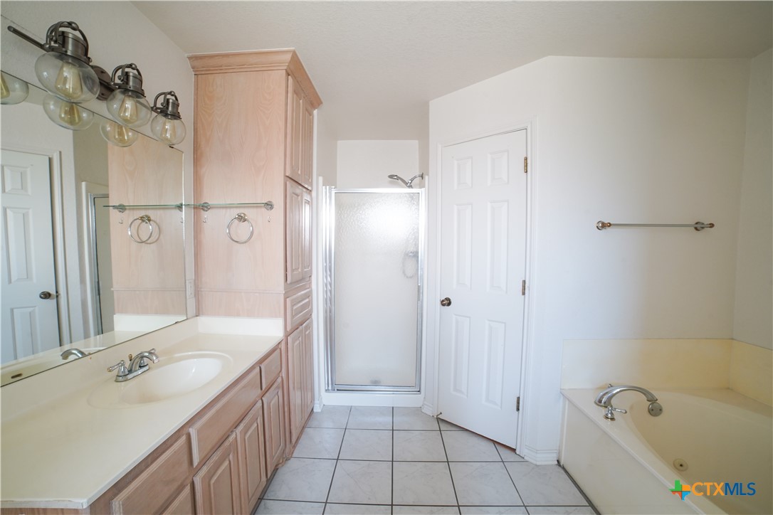 12818 Stonegate Trail Belton, TX 76513 - Photo 17 of 35