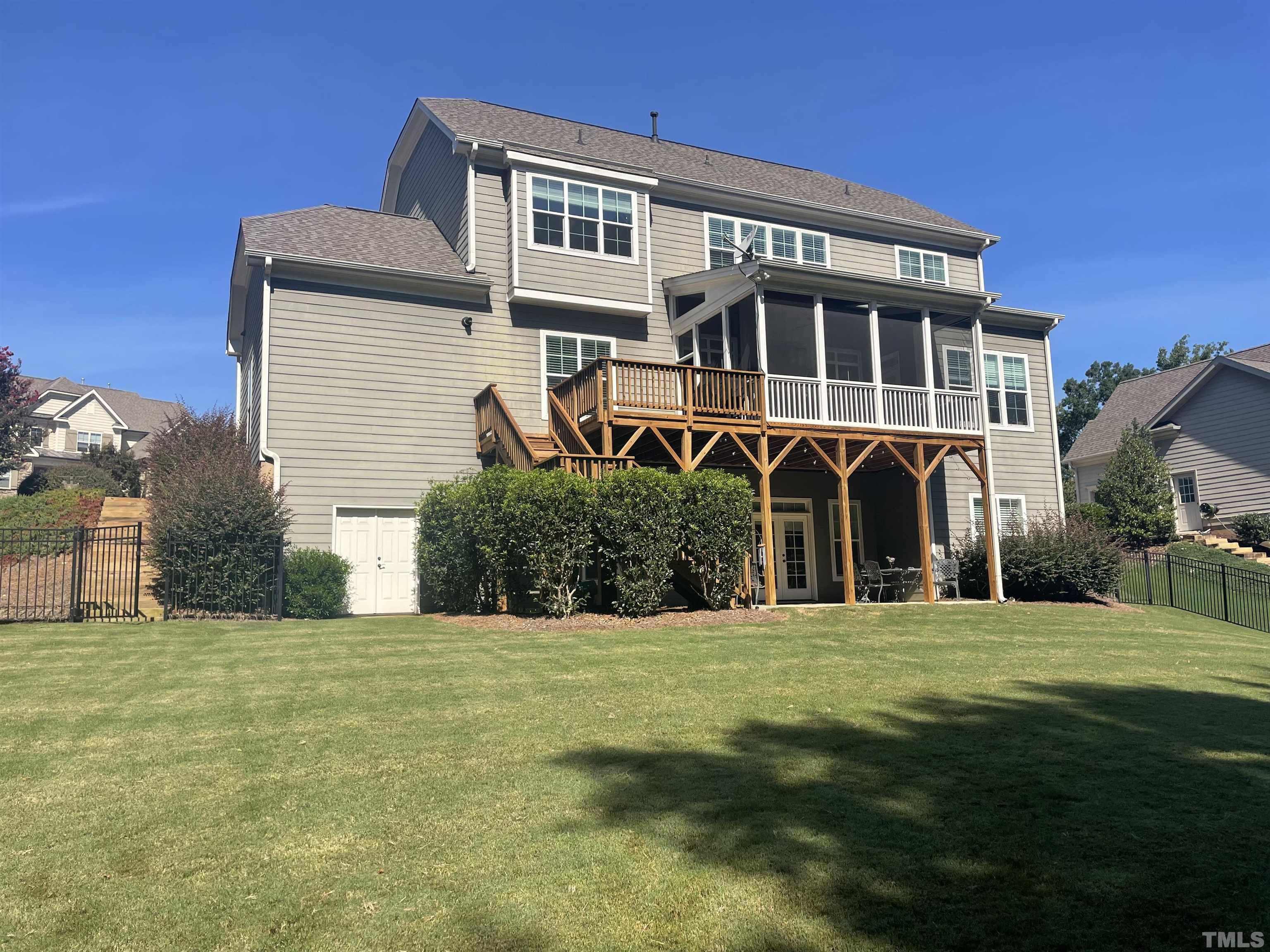 5201 Pomfret Point Raleigh, NC 27612 - Photo 1 of 39 Gallery Image 1