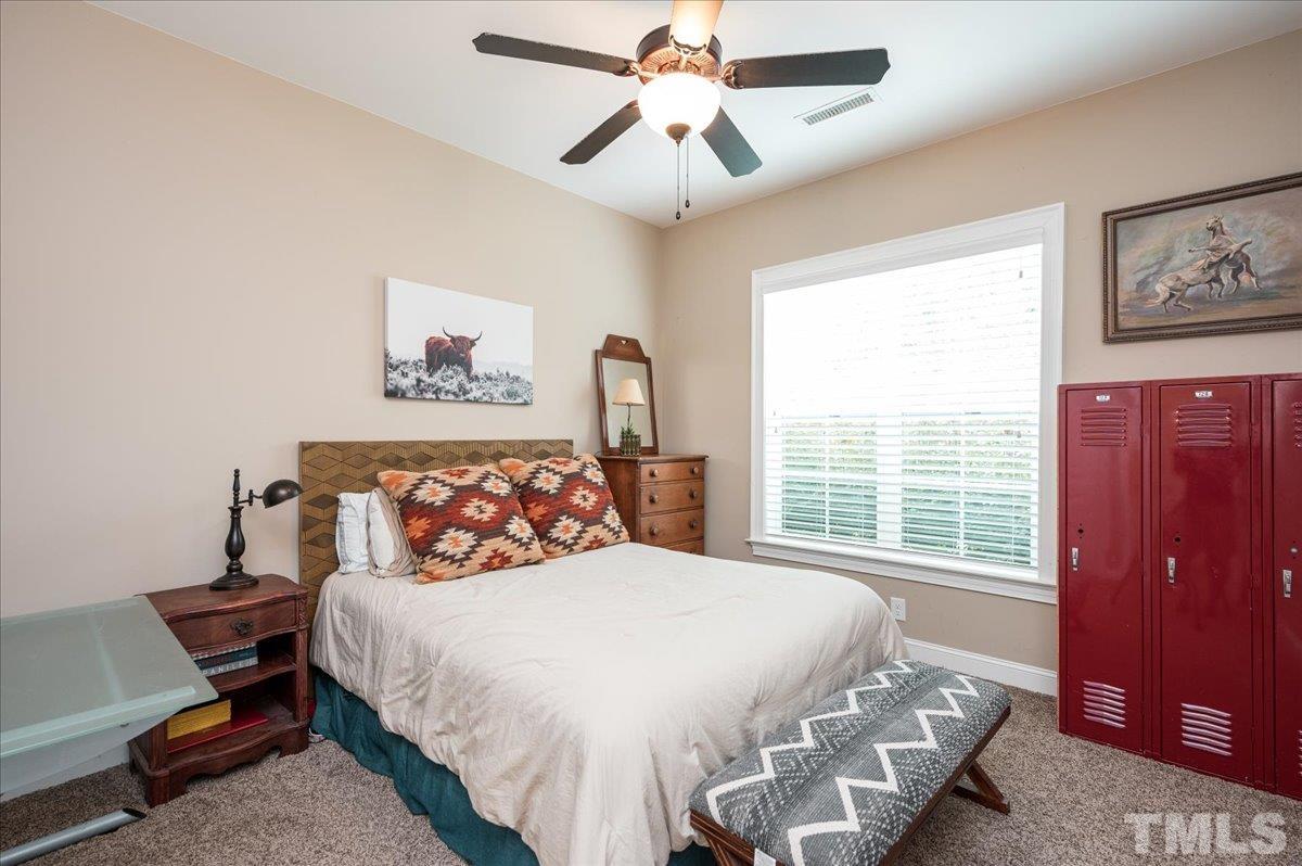 5201 Pomfret Point Raleigh, NC 27612 - Photo 10 of 39 Gallery Image 10