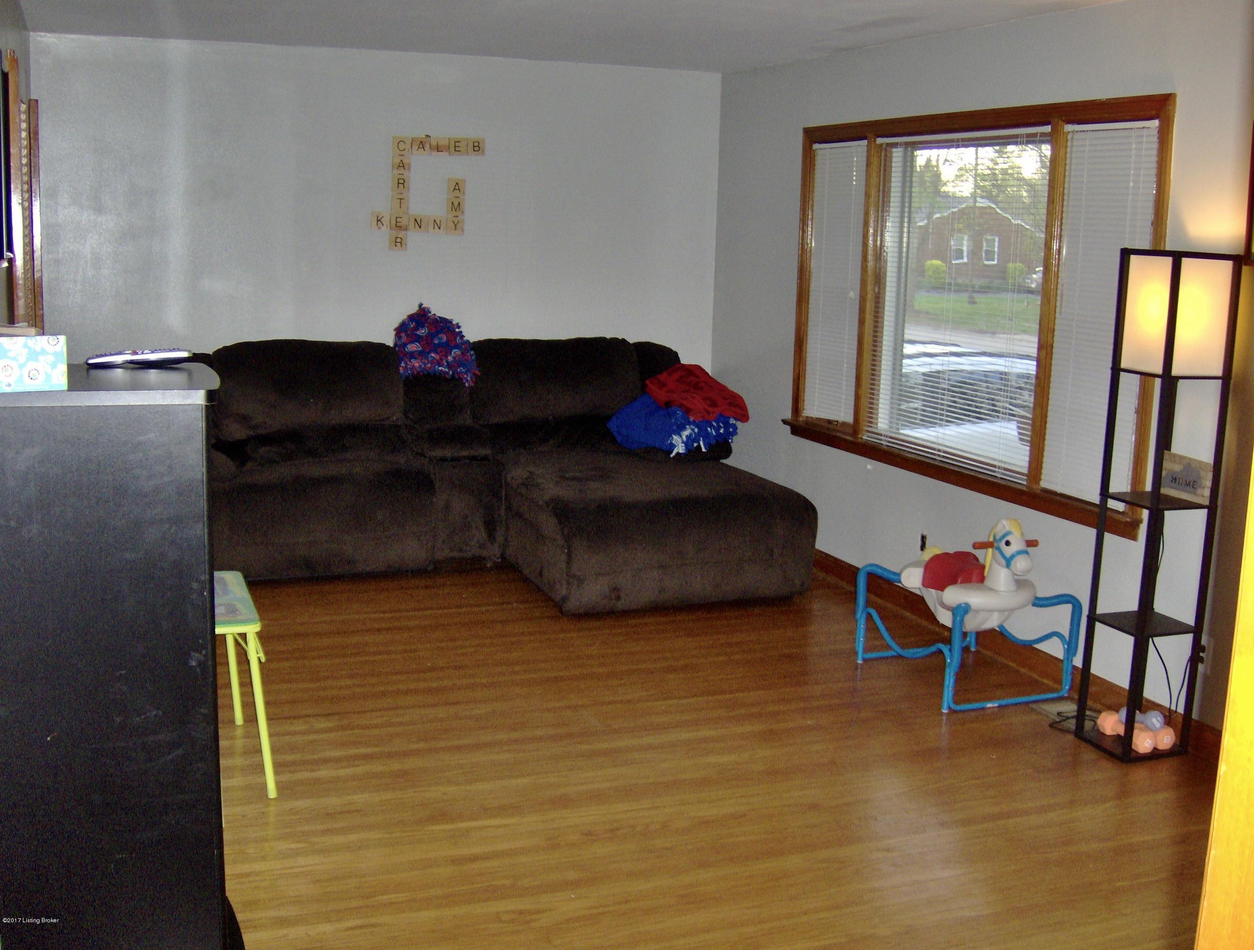 2807 Rio Rita Avenue Louisville, KY 40220 - Photo 4 of 18 HPIM0878