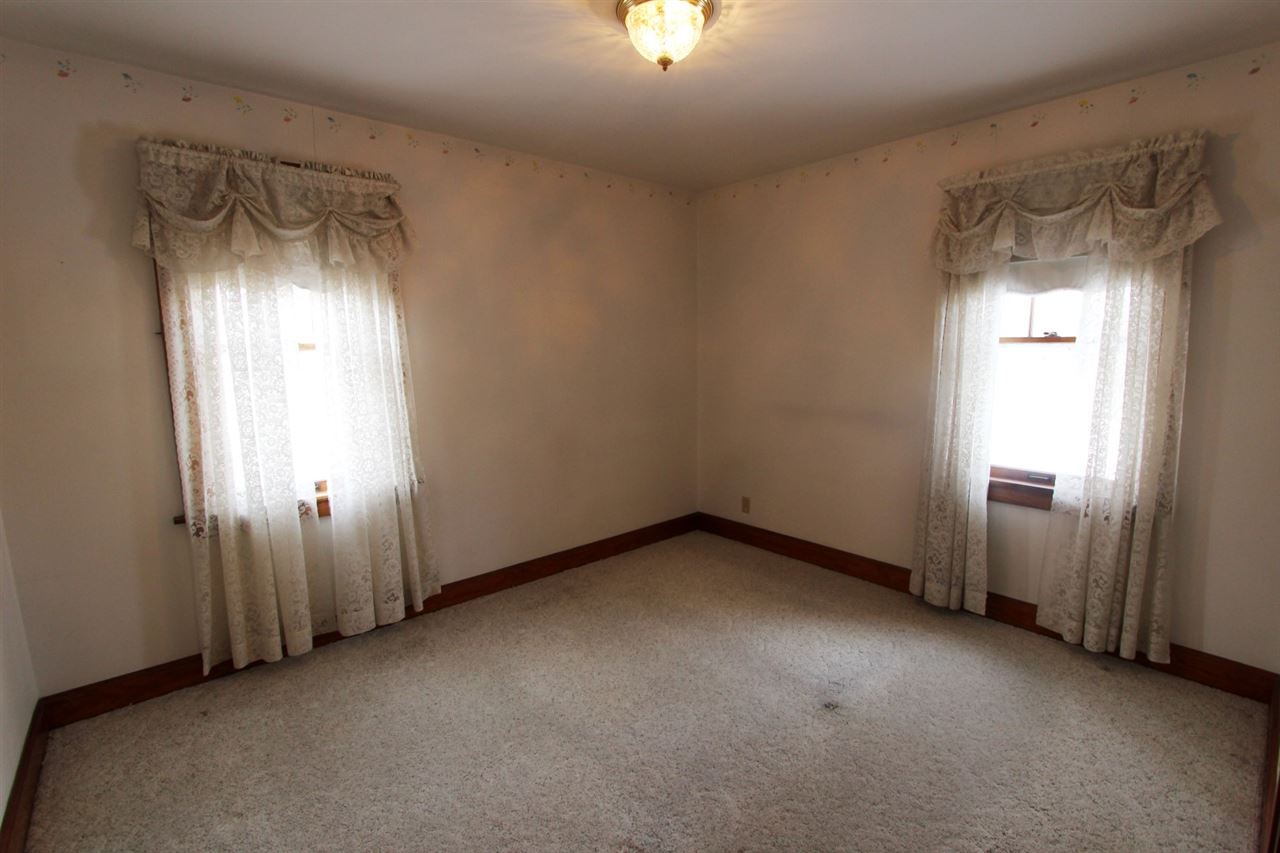 511 West Evergreen Road Evansville, IN 47710 - Photo 11 of 22 Gallery Image 11