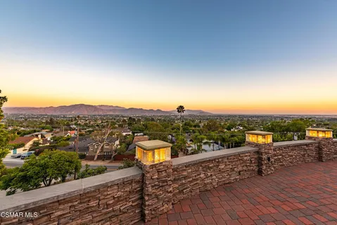 $1,150,000 | 315 North Loop Drive, Camarillo, CA 93010