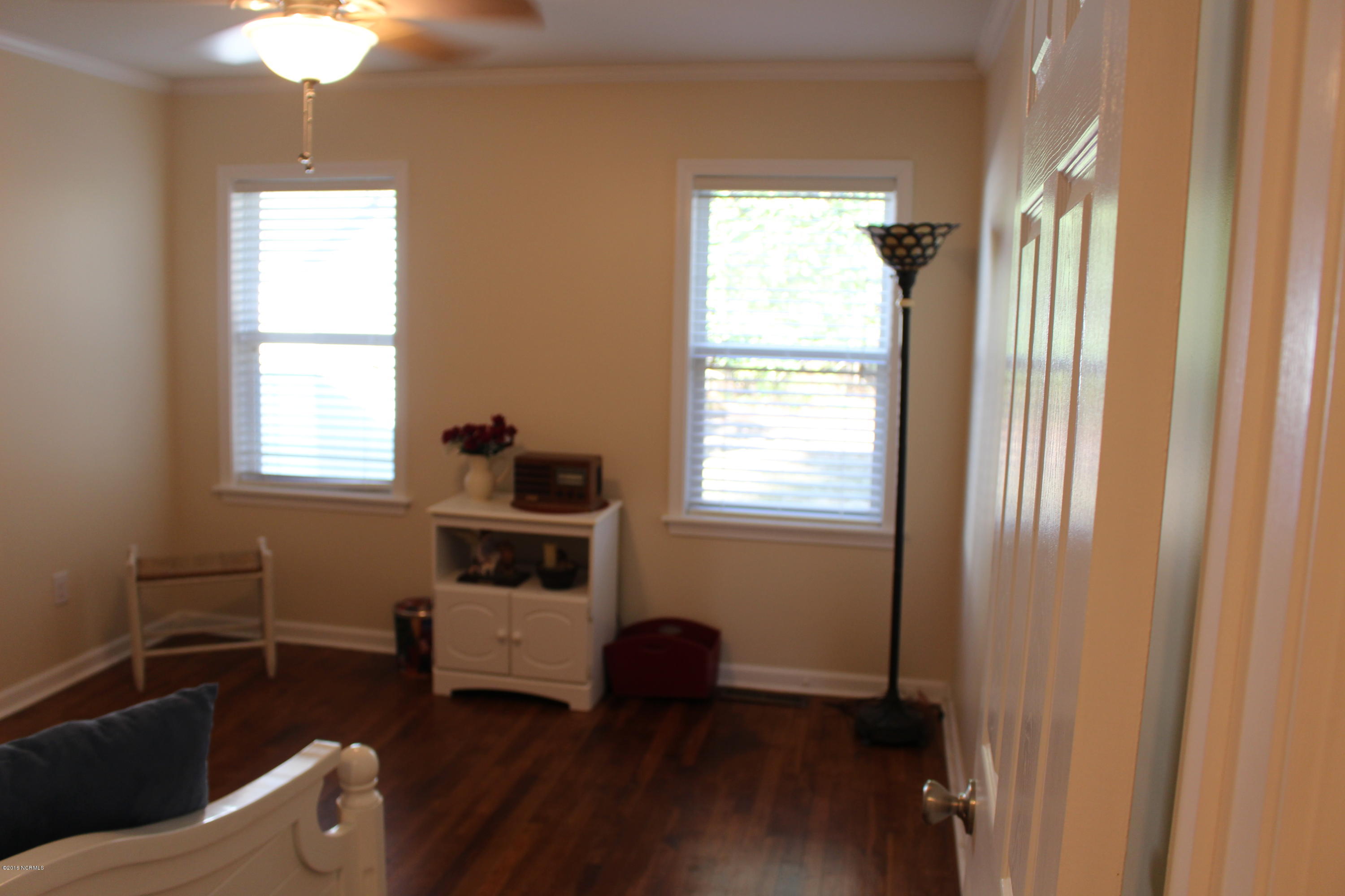 121 Tom Mann Extension Road Newport, NC 28570 - Photo 11 of 26 IMG_0897