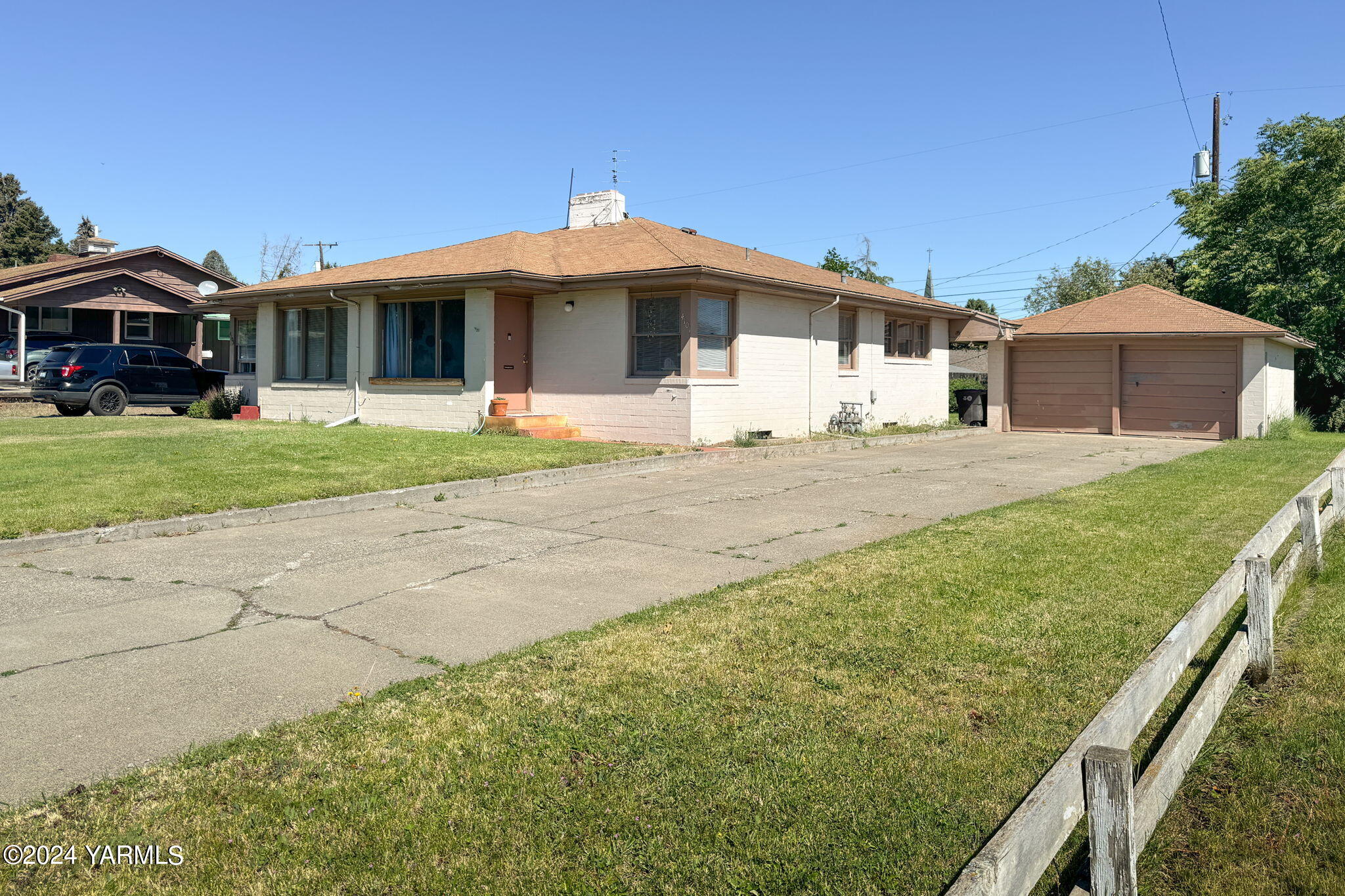 4101-4103 West Lincoln Ave  