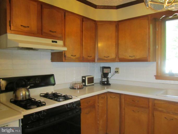 1820 Clearwood Road Baltimore, MD 21234 - Photo 2 of 30 Kitchen