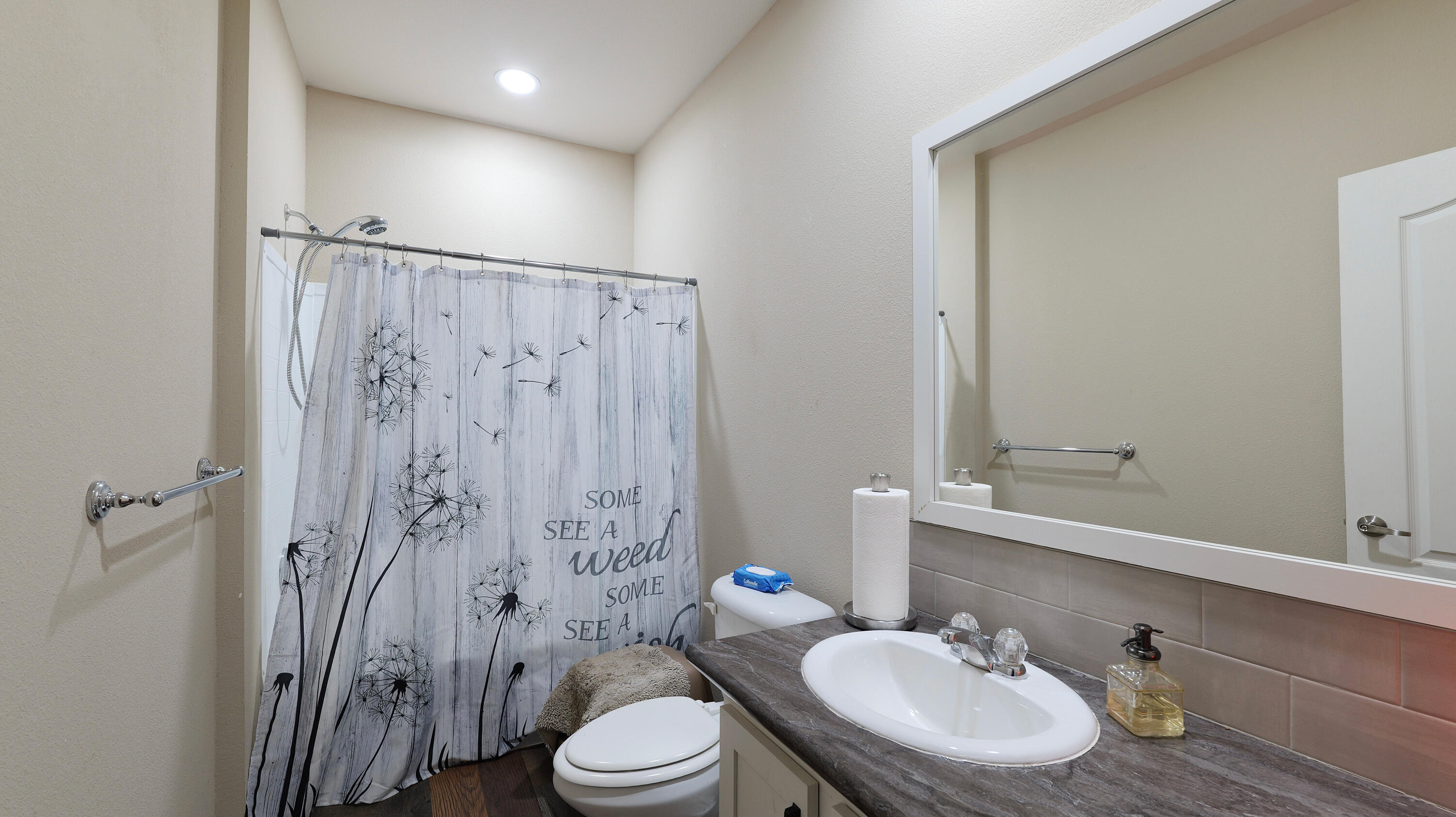 52 Dodes Creek Road Trail, OR 97541 - Photo 51 of 110 Guest Bathroom