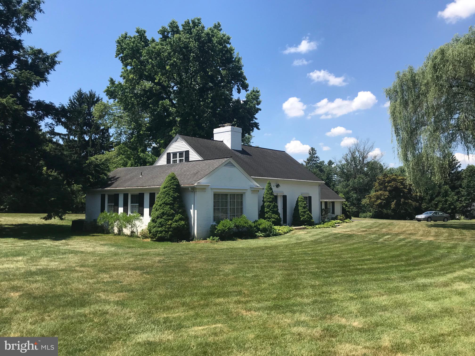 20 Spring Dell Road Lancaster, PA 17601 - Photo 3 of 54