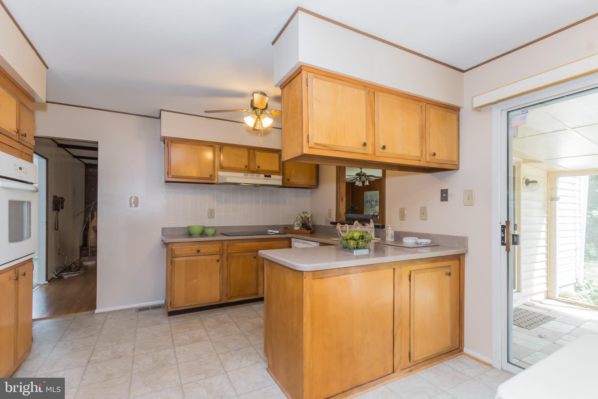 1699 Tarleton Way Crofton, MD 21114 - Photo 14 of 28 Eat In Kitchen