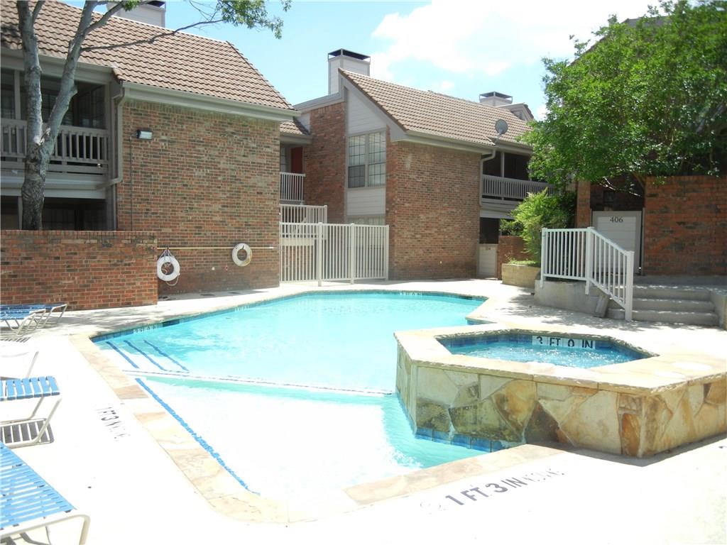 18240 Midway Road, Unit 105 Dallas, TX 75287 - Photo 23 of 37 Pool with restroom area