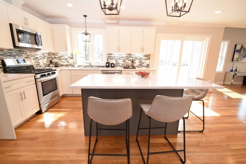 3 Cummings Way Holbrook, MA 02343 - Photo 7 of 29