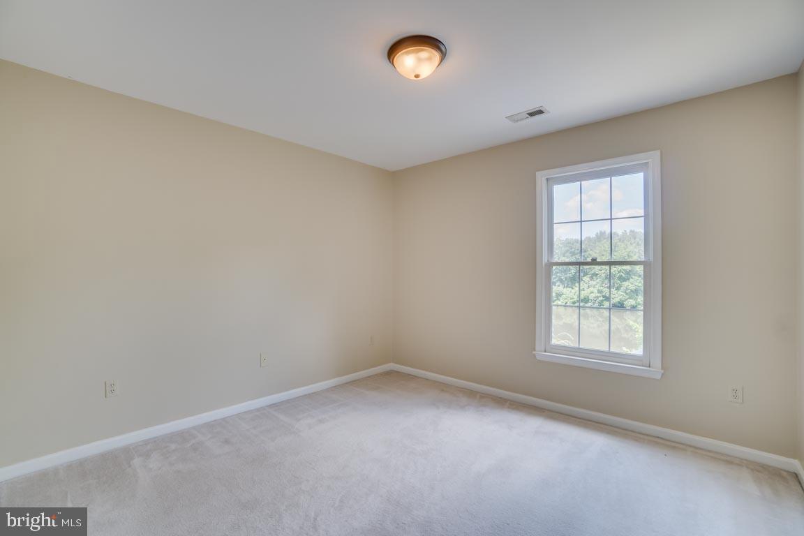 6113 Fox Point Road Fredericksburg, VA 22407 - Photo 28 of 47