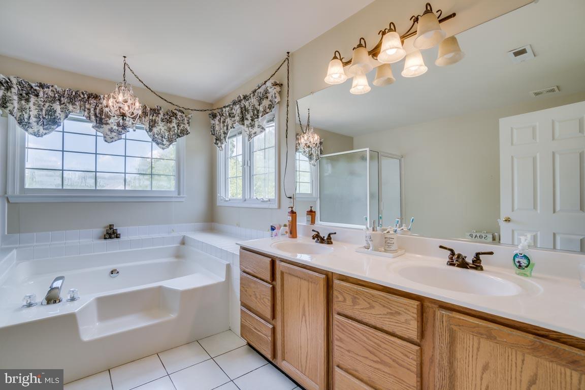 6113 Fox Point Road Fredericksburg, VA 22407 - Photo 32 of 47