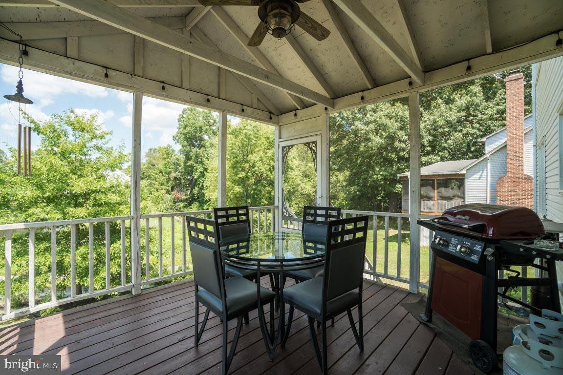 6113 Fox Point Road Fredericksburg, VA 22407 - Photo 39 of 47