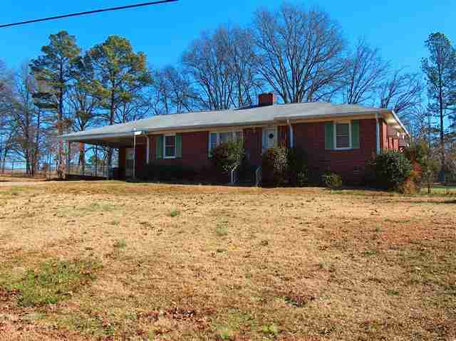 106 Sylvan Road Greenwood, SC 29649 - Photo 1 of 1 Main View