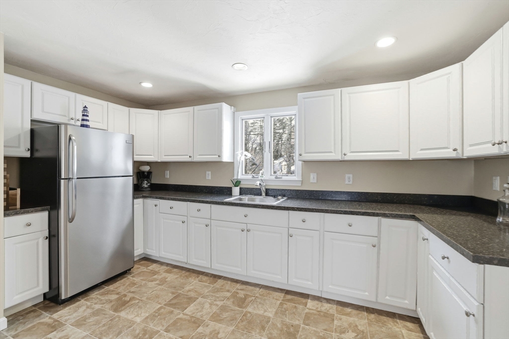 6 Nelson Road Rockland, MA 02370 - Photo 28 of 42