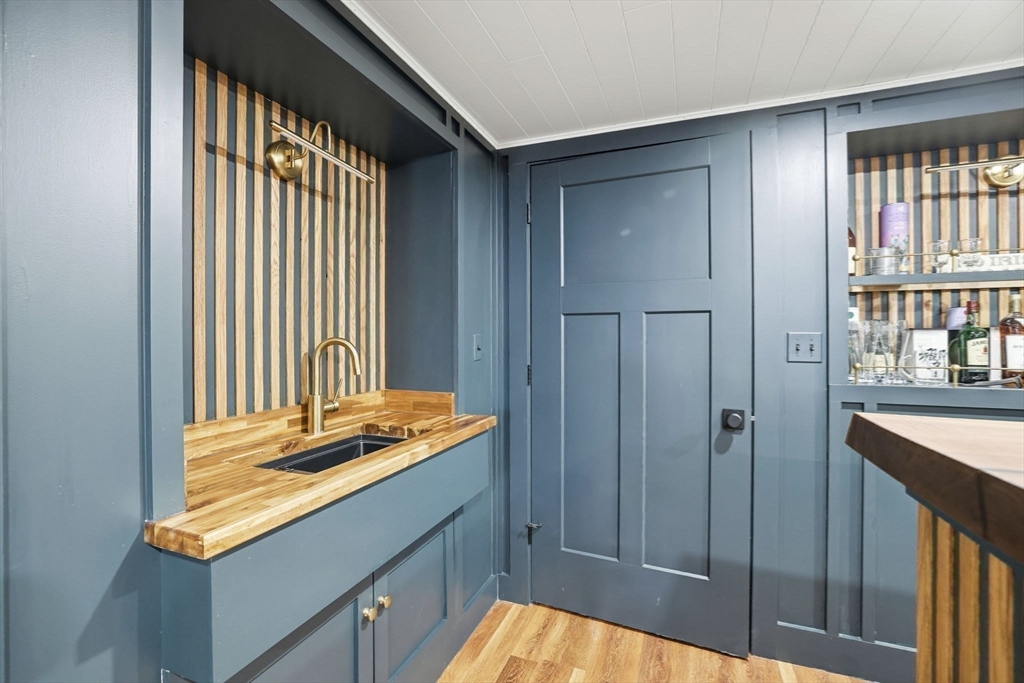 6 Nelson Road Rockland, MA 02370 - Photo 33 of 42