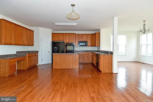 $3,950 | 3082 American Eagle Boulevard, Woodbridge, VA 22191