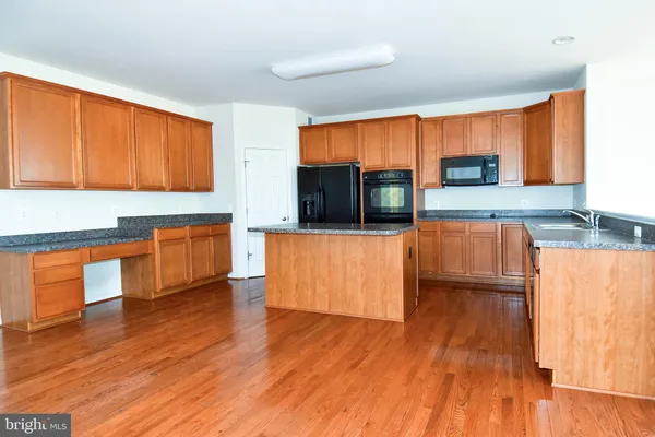 $3,950 | 3082 American Eagle Boulevard, Woodbridge, VA 22191