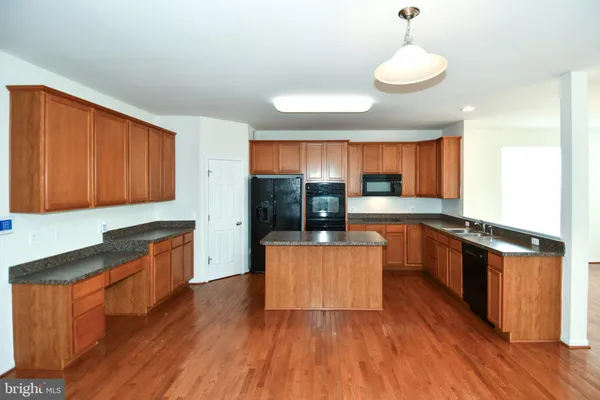 $3,950 | 3082 American Eagle Boulevard, Woodbridge, VA 22191