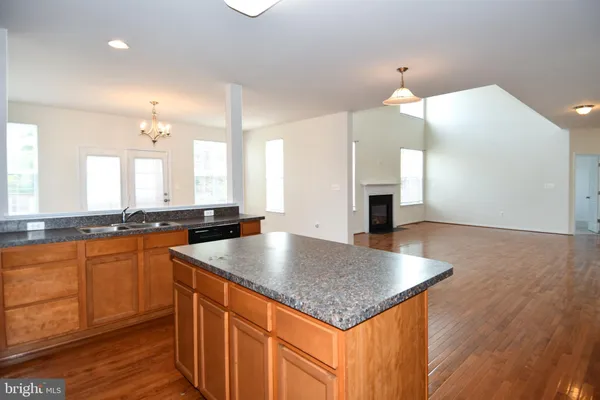 $3,950 | 3082 American Eagle Boulevard, Woodbridge, VA 22191