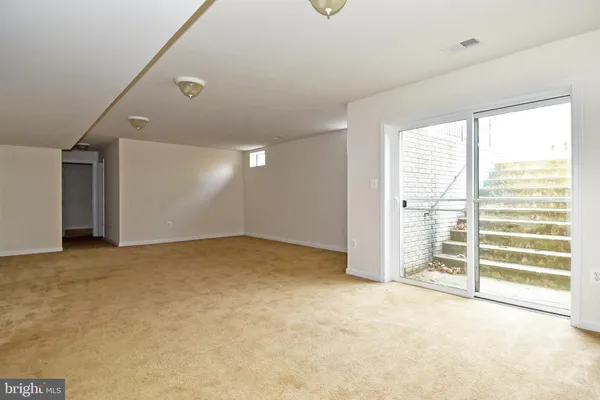 $3,950 | 3082 American Eagle Boulevard, Woodbridge, VA 22191