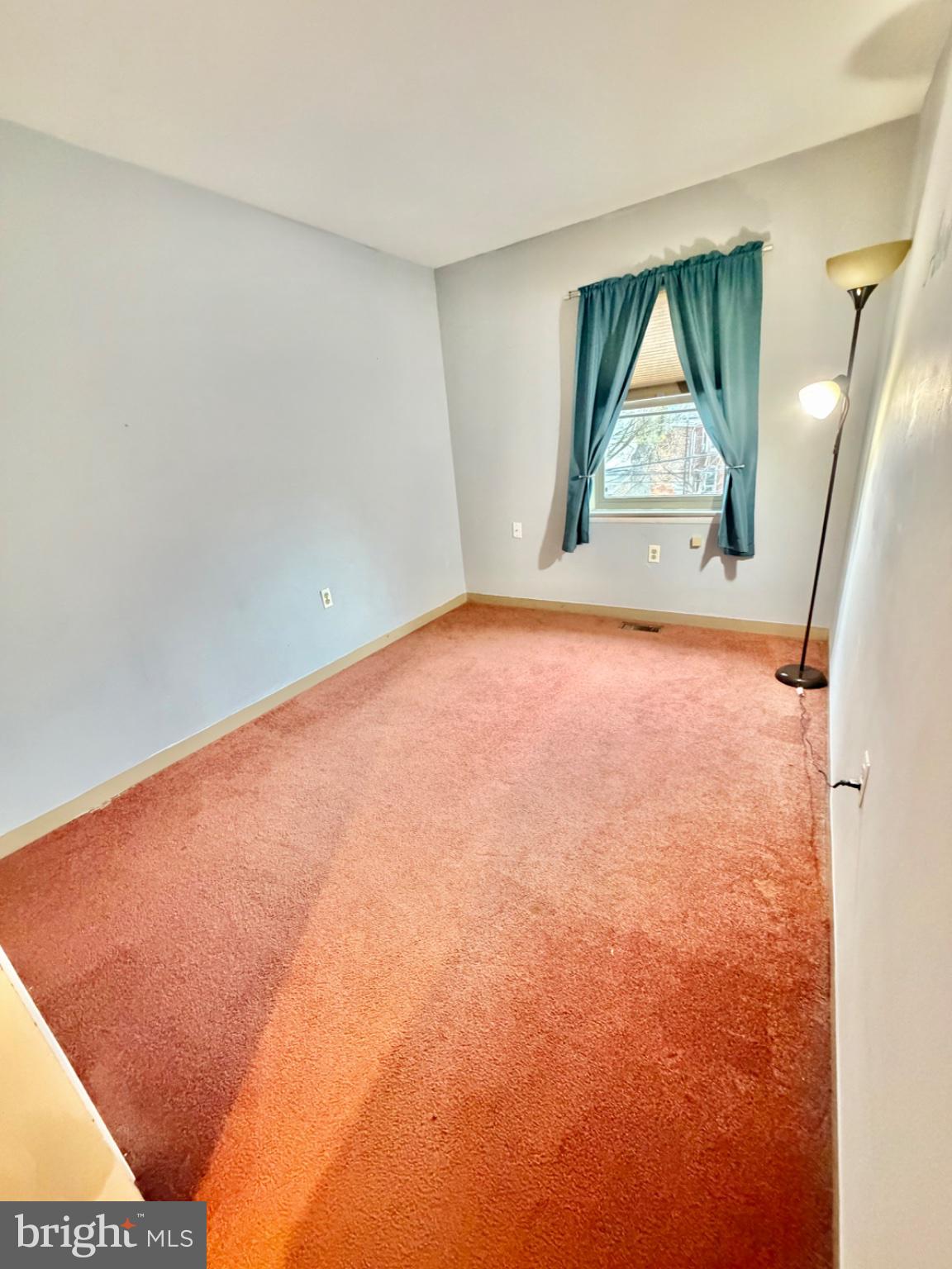 418 Green Street Lancaster, PA 17602 - Photo 16 of 26 a view of empty room with wooden floor and fan