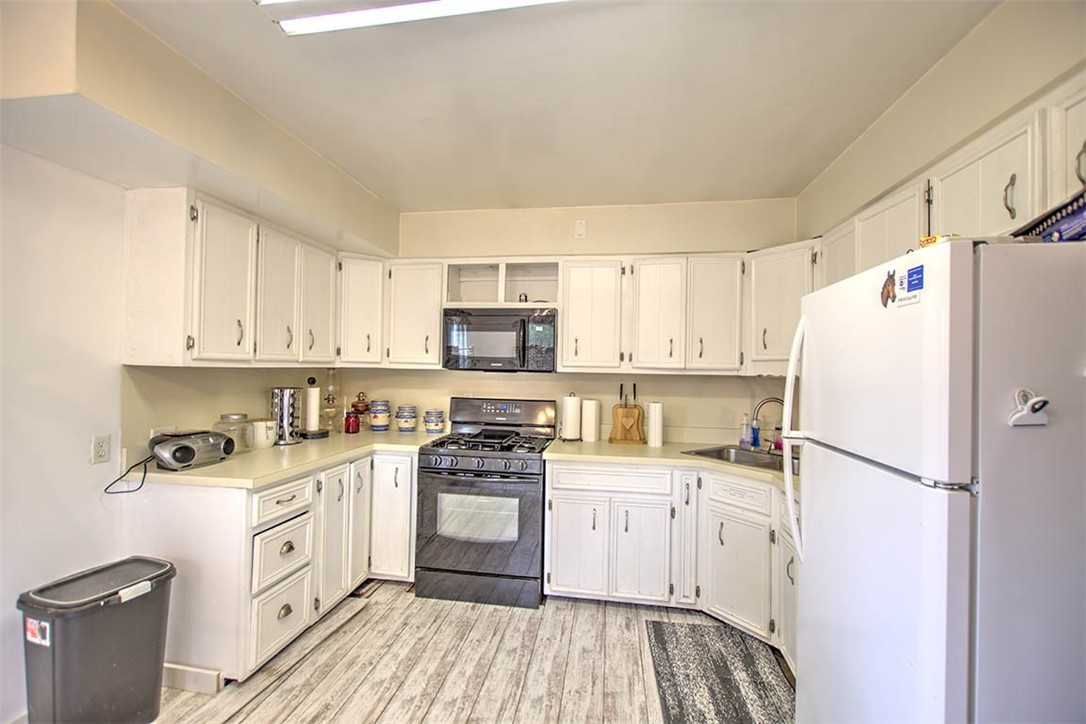 3247 Nevada Road Decatur, IL 62522 - Photo 7 of 26 Gallery Image 7