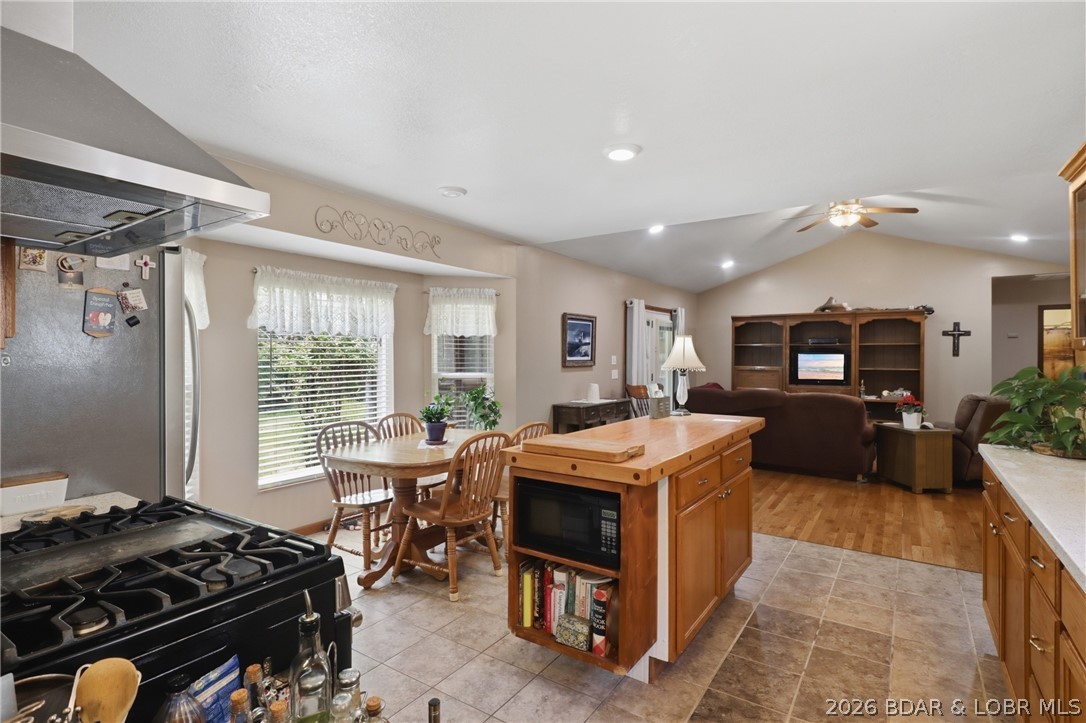 160 Salt Ground Road Macks Creek, MO 65786 - Photo 19 of 36
