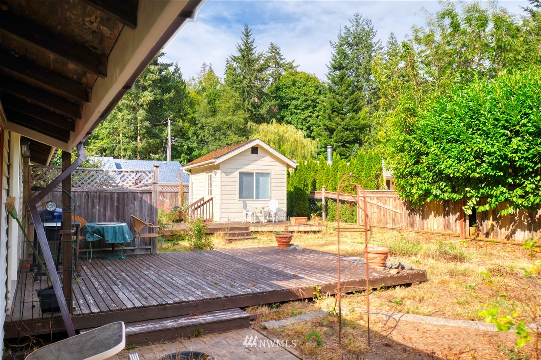 542 Boundary Bay Road Point Roberts, WA 98281 - Photo 17 of 23 a view of a house with backyard and sitting area