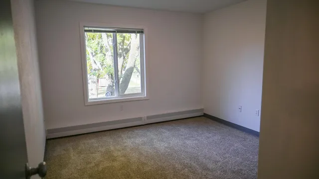 $1,025 | 1205 Victoria Street, Unit 320, Fairmont, MN 56031