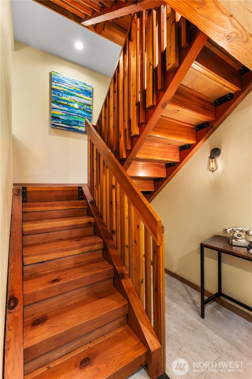 6520 East Mercer Way Mercer Island, WA 98040 - Photo 13 of 36 a view of entryway