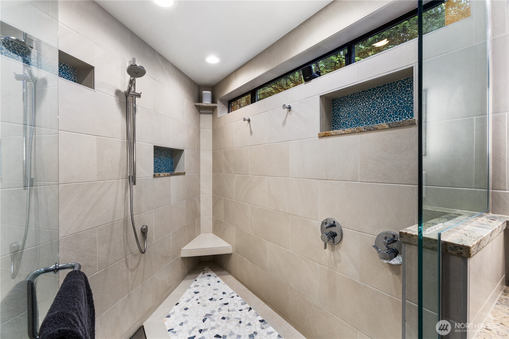 6520 East Mercer Way Mercer Island, WA 98040 - Photo 30 of 36 a bathroom with a shower