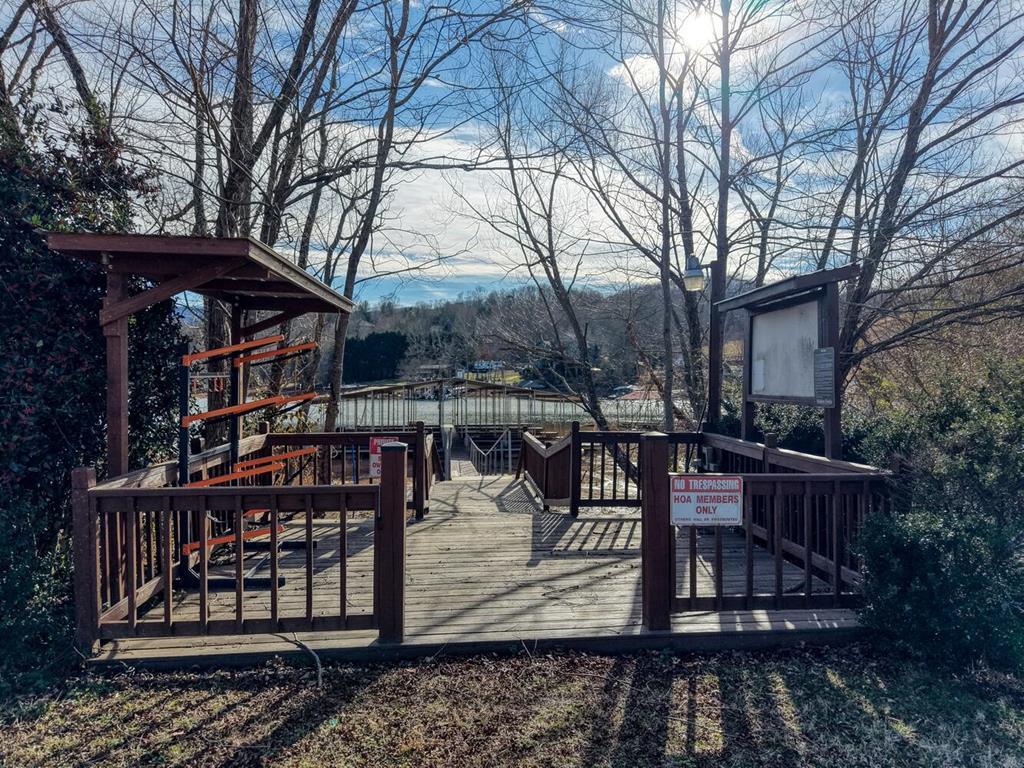 41 Hidden Fields Road Hiawassee, GA 30546 - Photo 2 of 22 a view of a chairs and table in the patio