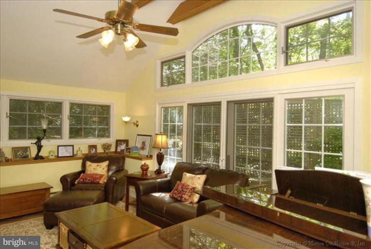 10611 Mantz Road Silver Spring, MD 20903 - Photo 14 of 30 Living Room #2