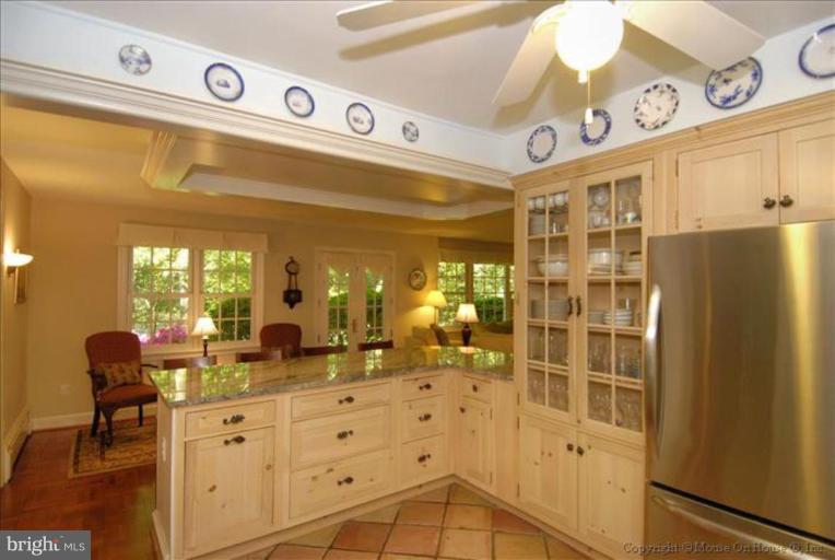 10611 Mantz Road Silver Spring, MD 20903 - Photo 22 of 30 Kitchen #3